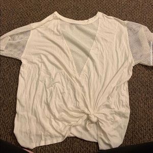 White mess sleeves and V-neck t-shirt